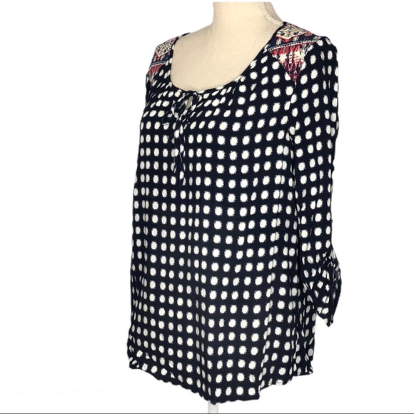 THML print top with multicolored Aztec shoulders size Large - Picture 8 of 8